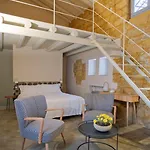 Dimora Siqu Hotel *