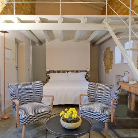 Dimora Siqu * Менфи