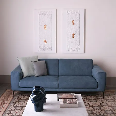 Dimora Siqu مينفي